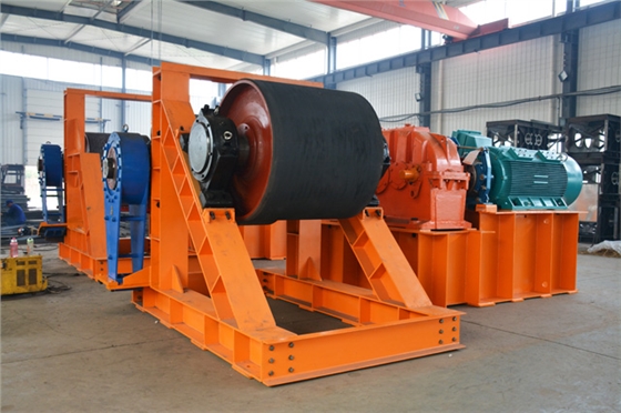 大傾角皮帶輸送機(jī) 大傾角皮帶輸送機(jī)