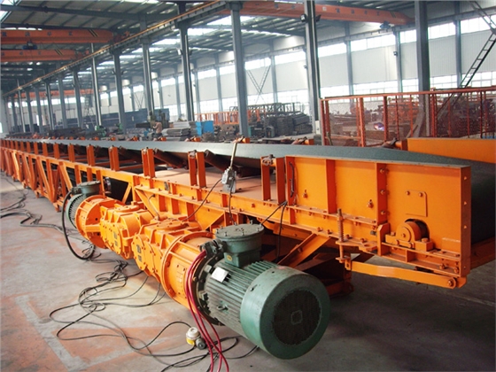 煤礦皮帶輸送機(jī) 煤礦皮帶輸送機(jī)