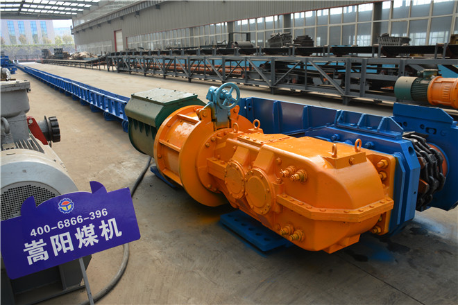 中雙鏈刮板機(jī)、邊雙鏈刮板輸送機(jī)、中單鏈輸送機(jī)有什么不同？（圖）