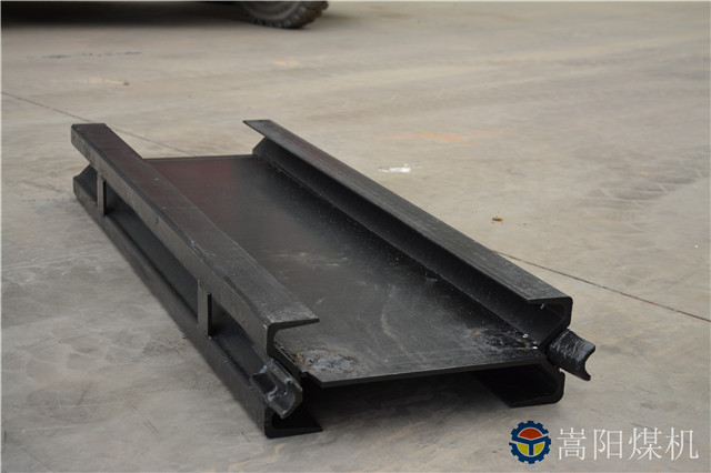 刮板機中部槽03.jpg 刮板機中部槽03.jpg